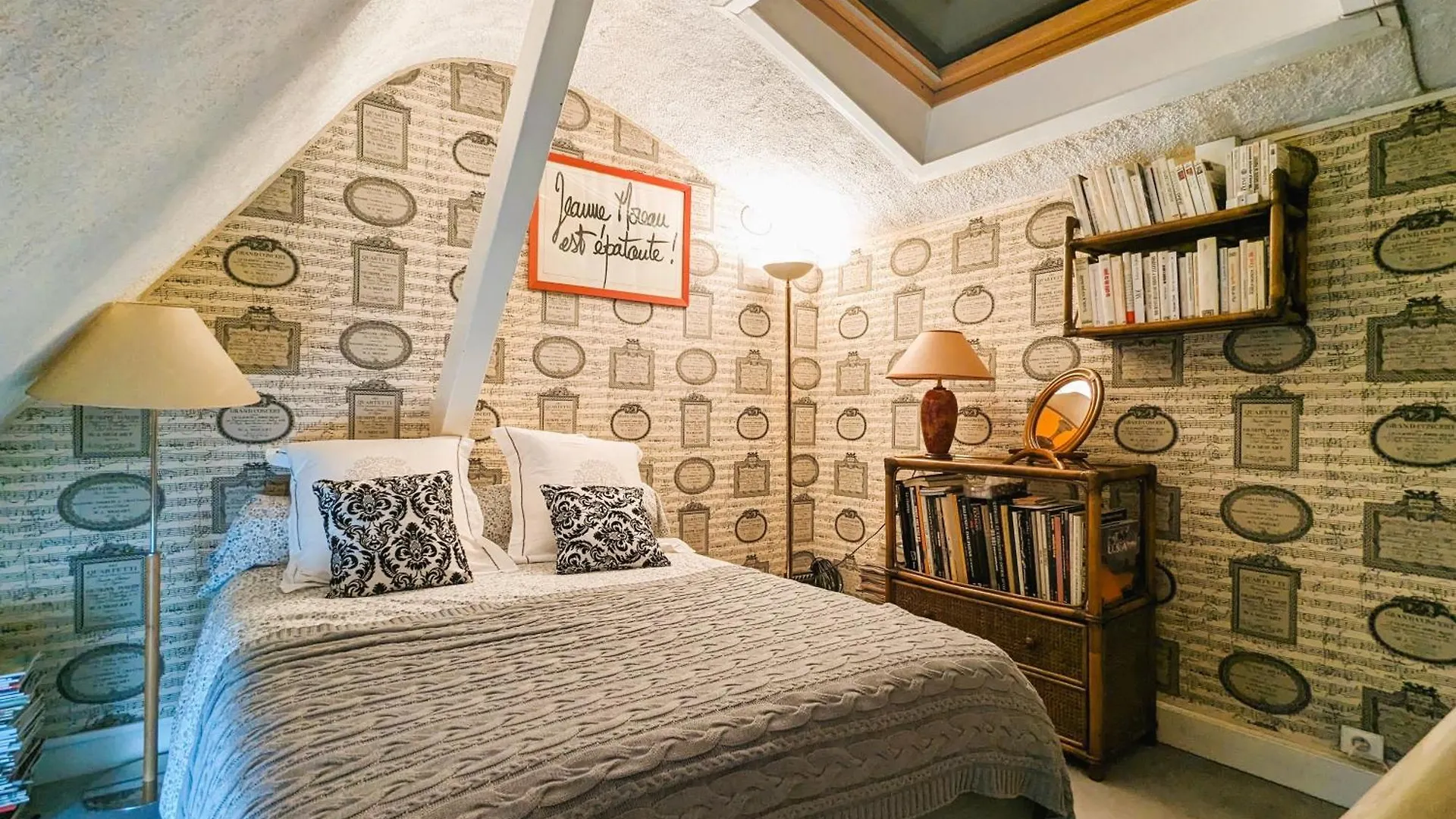 D'henri - Place Vendome Apartment